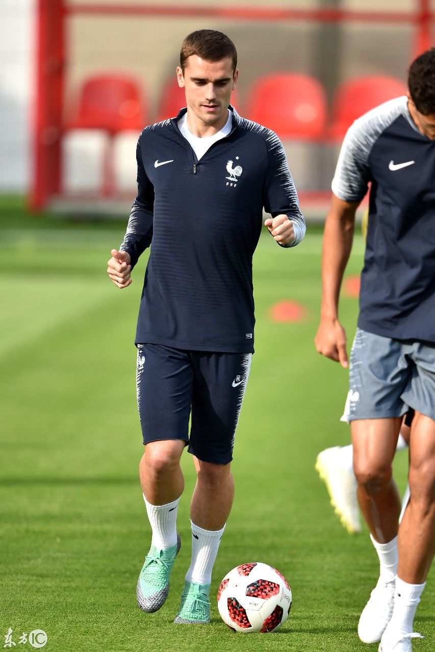 世界杯今晚决战,这只队伍比赛放水?队员猥琐?