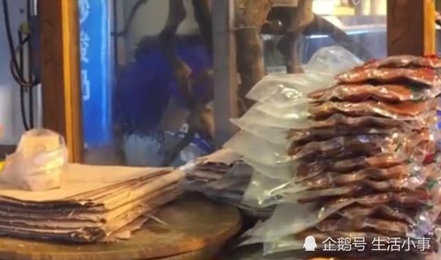 西安美食街上最好吃的柿子饼,4元一个又香又软