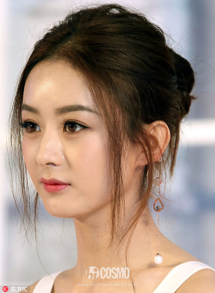 圆脸的女生首先会给人感觉比较甜,这是其他脸型不具备的优势,所以一定