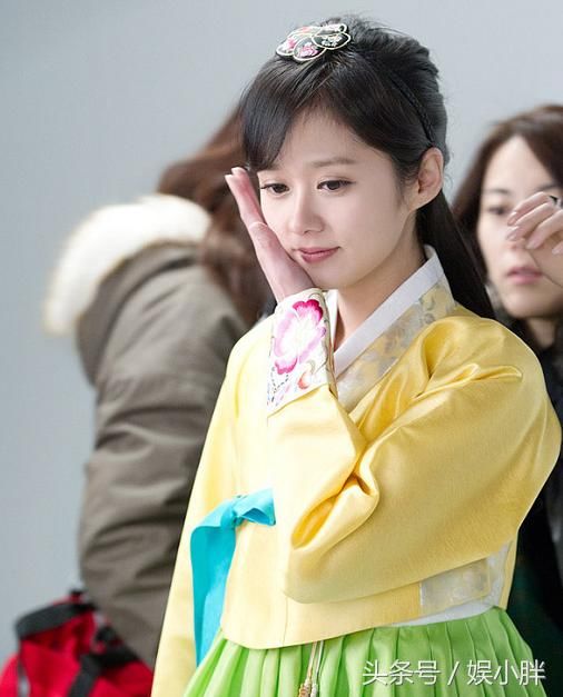 都说韩国人拍中国古装剧丑到不能看,但她却是