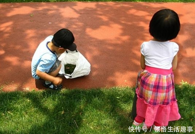 儿子寄养哥嫂家,打工回家给嫂子1万,儿子打开