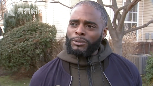 男孩和家人庆祝新年 却因对鱼腥味过敏不幸去