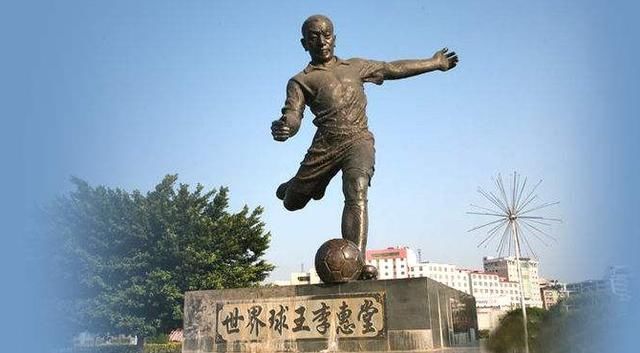 日本足球有长达70年的历史都不是中国的对手