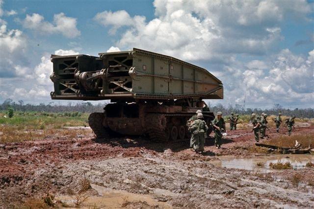 美军越战时的推土机部队