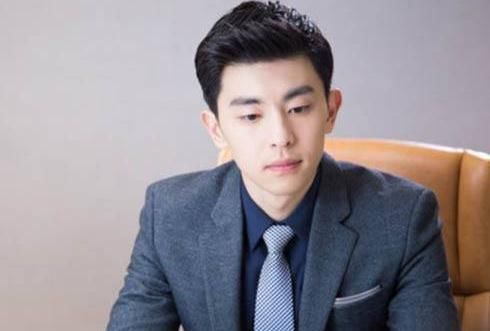 赵丽颖迪丽热巴合体,嘉宾阵容吊打《跑男》,网