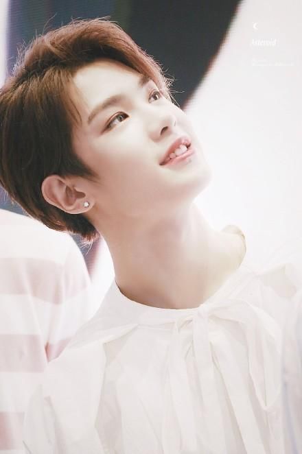 Ninepercent深圳见面会,黄明昊长发亮相 画面实