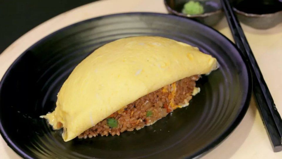 刷了一晚上流心熔岩蛋包饭，看得肚子直叫