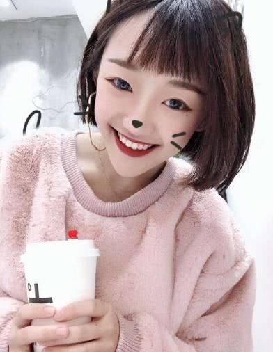 她入驻抖音仅30天,便拥有千万粉丝!被数万网友