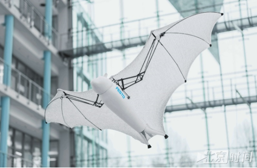 世界机器人大会今日开幕 仿生飞蝠、姚明高仿机器人亮相 世界机器人大会今日开幕 仿生飞蝠、姚明高仿机器人亮相