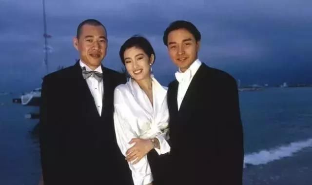 戏精爆乳红毯假摔,这届戛纳电影节的亮点都在