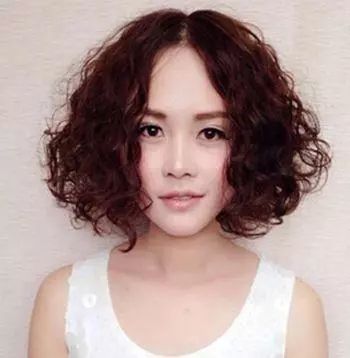 头发细软头发少不知道怎么做发型?这些烫发适