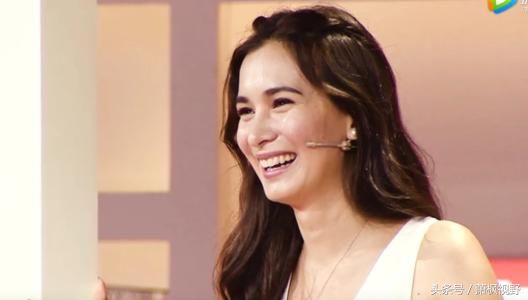 卢靖姗在吴京执导的军旅动作电影《战狼2》中