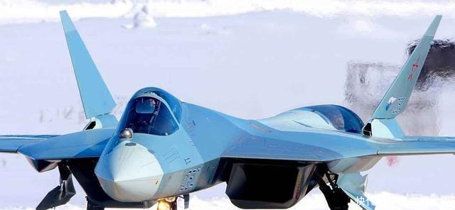 俄罗斯最强战机 全身到处都是雷达, 敌机想偷袭