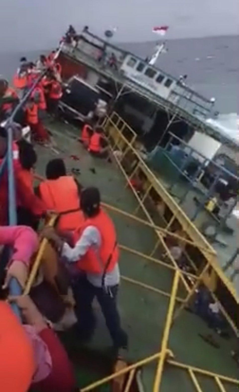 泰国普吉岛沉船事件,中国失踪40余名游客几乎