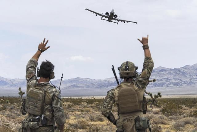 大力建设12个军事基地,美军为何声称叙利亚要