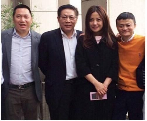 赵薇坦言:18年前差点嫁他,如今他身价120亿,却