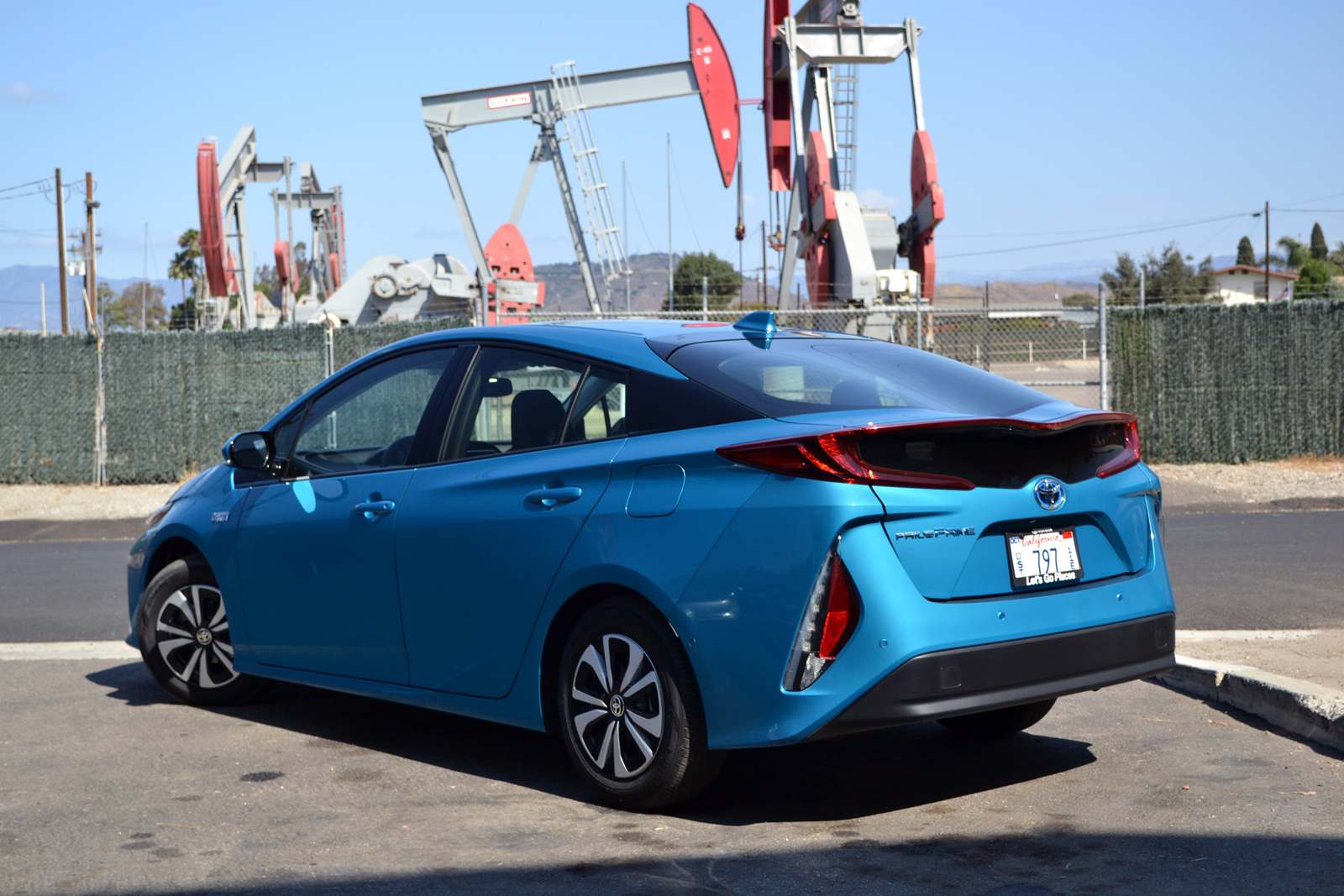 丰田普锐斯2017款怎么样 普锐斯参数配置揭秘