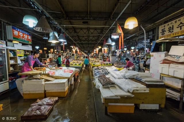武汉白沙洲市场:蔬菜价格下跌 水产品价格微涨