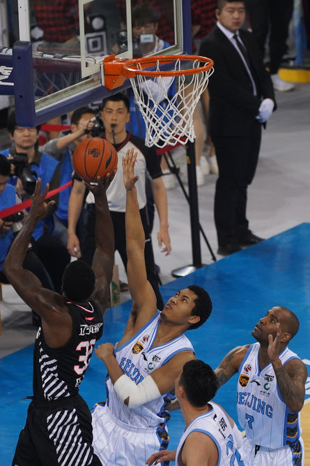 小A9表现如何?索尼A7M3实战CBA季后赛