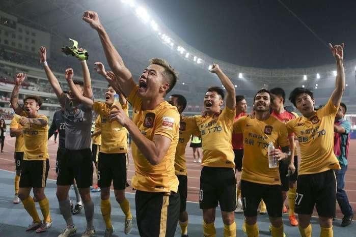 位功勋球员被打入冷宫 是什么让他无球可踢呢