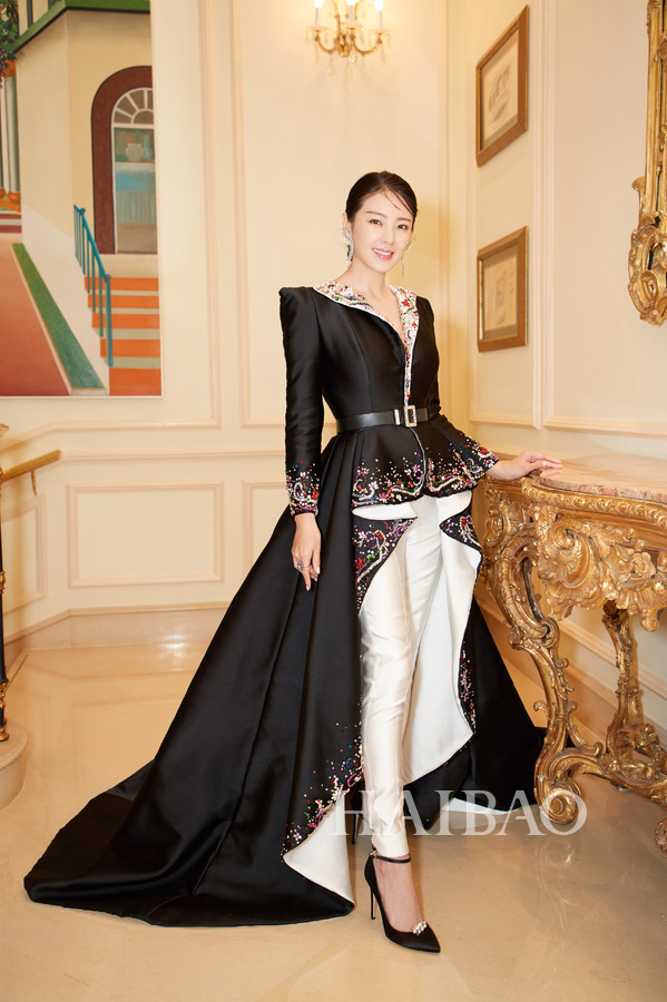 星女郎张雨绮又翻红?二婚生娃后的她美成这