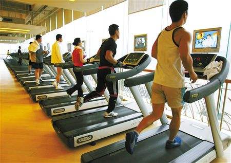 六成人办健身卡后不能坚持锻炼 你中枪没?