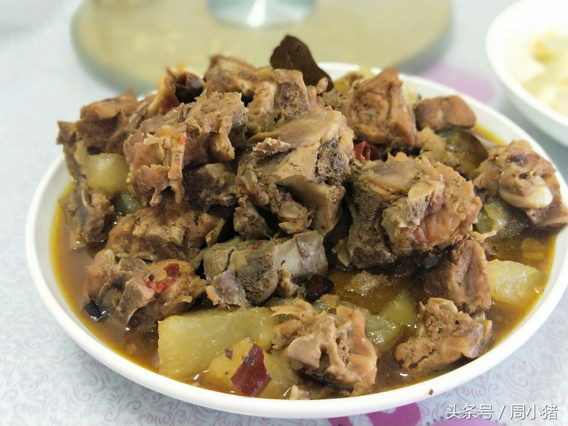 东北单位午餐10块钱每人,一荤4素吃的太划算了自己动手做饭卫生