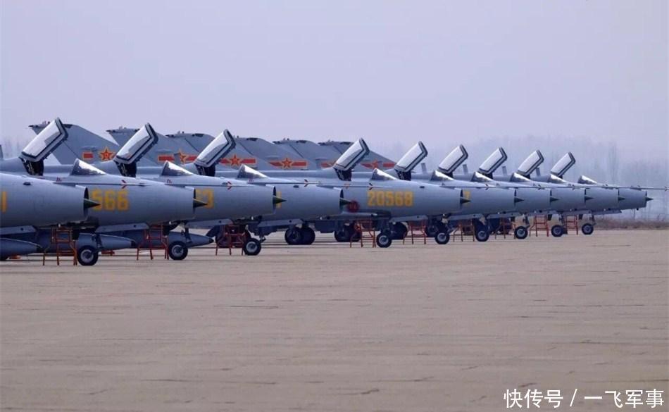 中国空军现役主力之一歼七战机
