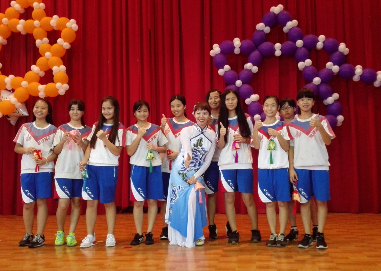 台湾高中女团表演 这些小姐姐你PICK谁？