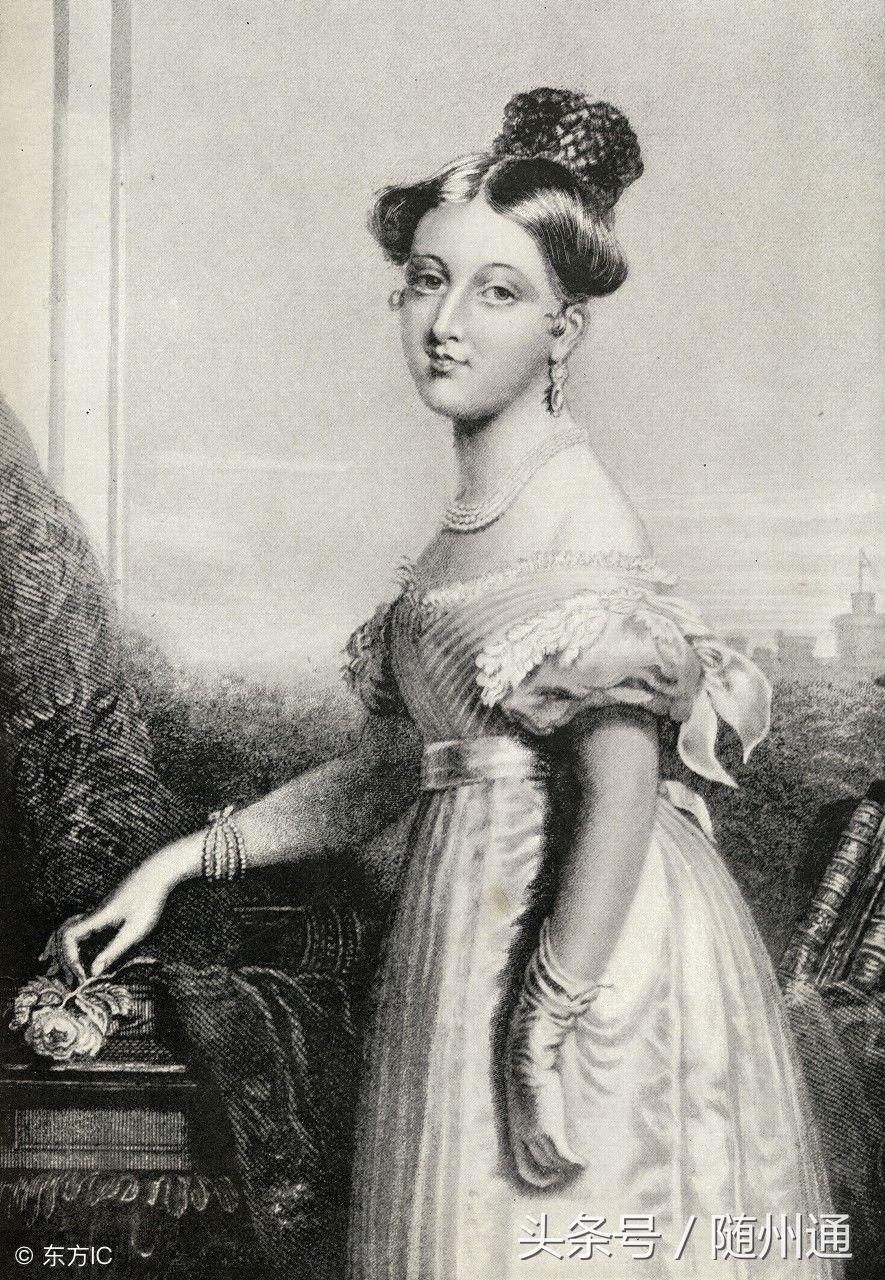 维多利亚女王生9个孩子 最后两胎用麻醉 她是