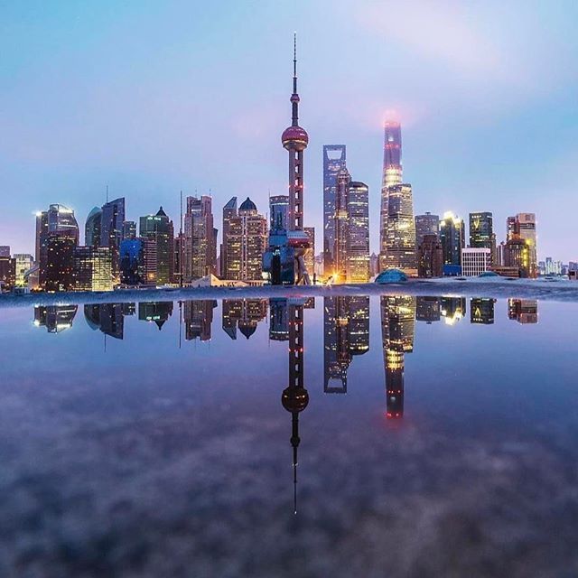 览亚洲第四、世界第六高塔--上海东方明珠塔是