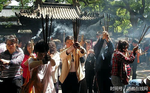 拜服不心诚，还不如不拜！如何正确的礼佛？拜佛时有哪些禁忌？