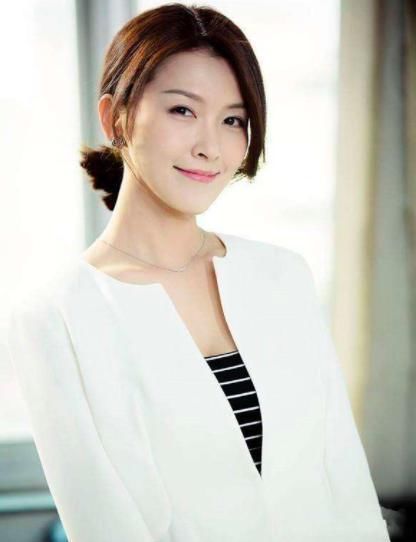 《海豚湾恋人》四女主:她净身出豪门,她豪气买海岛,她近照好美