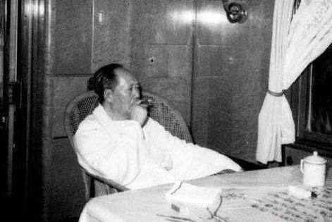 毛主席一生不进故宫,死不入八宝山,真实原因很