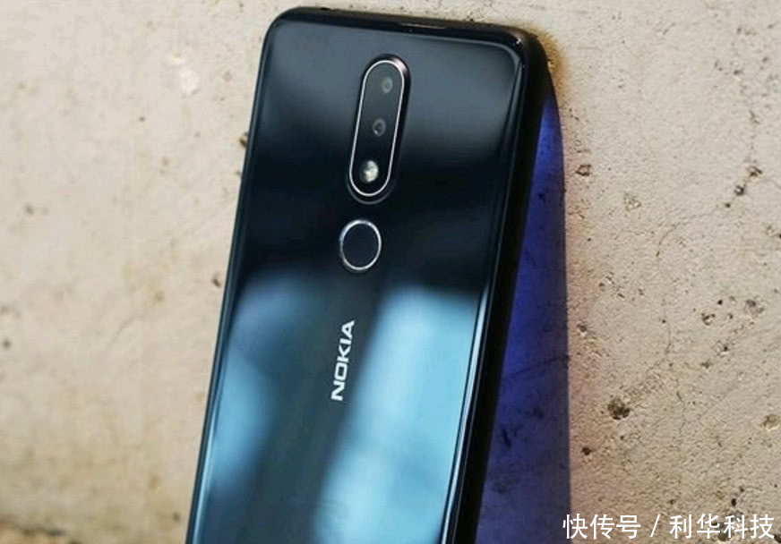 诺基亚X6开售1秒卖出15万部,售价不到2千,3大