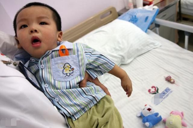 一岁半宝宝被查出脑白质髓鞘发育落后,家长们