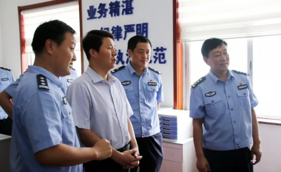 山东滨城:区委书记督导扫黑除恶 激励民警深挖