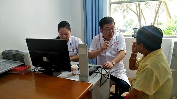 沪专家云南医疗帮扶 景东中医院成上海疼痛专