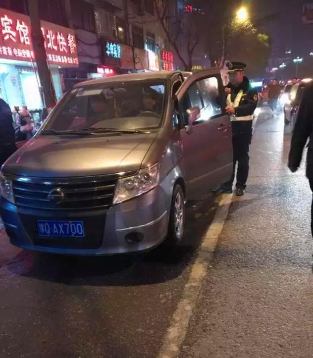 不忘初心 春运路上的守护人