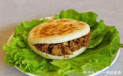 韩国人认为中国小吃种类太少,被网友怒怼没见