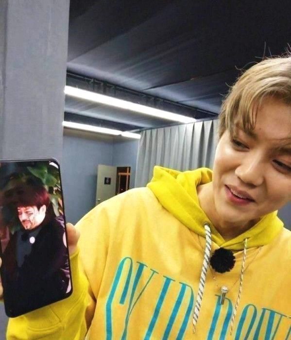 vivo X30真机正式曝光,新机将搭载全面屏加屏幕