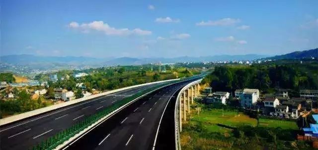 银百高速公路宁东至甜水堡段是宁夏 首个公路ppp项目,也是截至目前