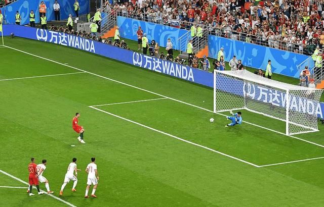 就差半米!伊朗距离把C罗和葡萄牙送回家,就差