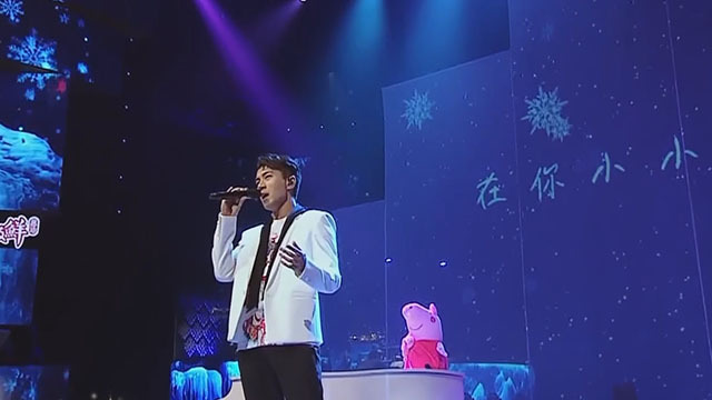 刘恺威献歌小糯米 浓浓的父爱暖胸怀 刘恺威献歌小糯米 浓浓的父爱暖胸怀