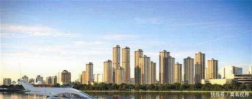 28岁就坐拥80亿身家, 父亲是神秘大亨, 丈夫年