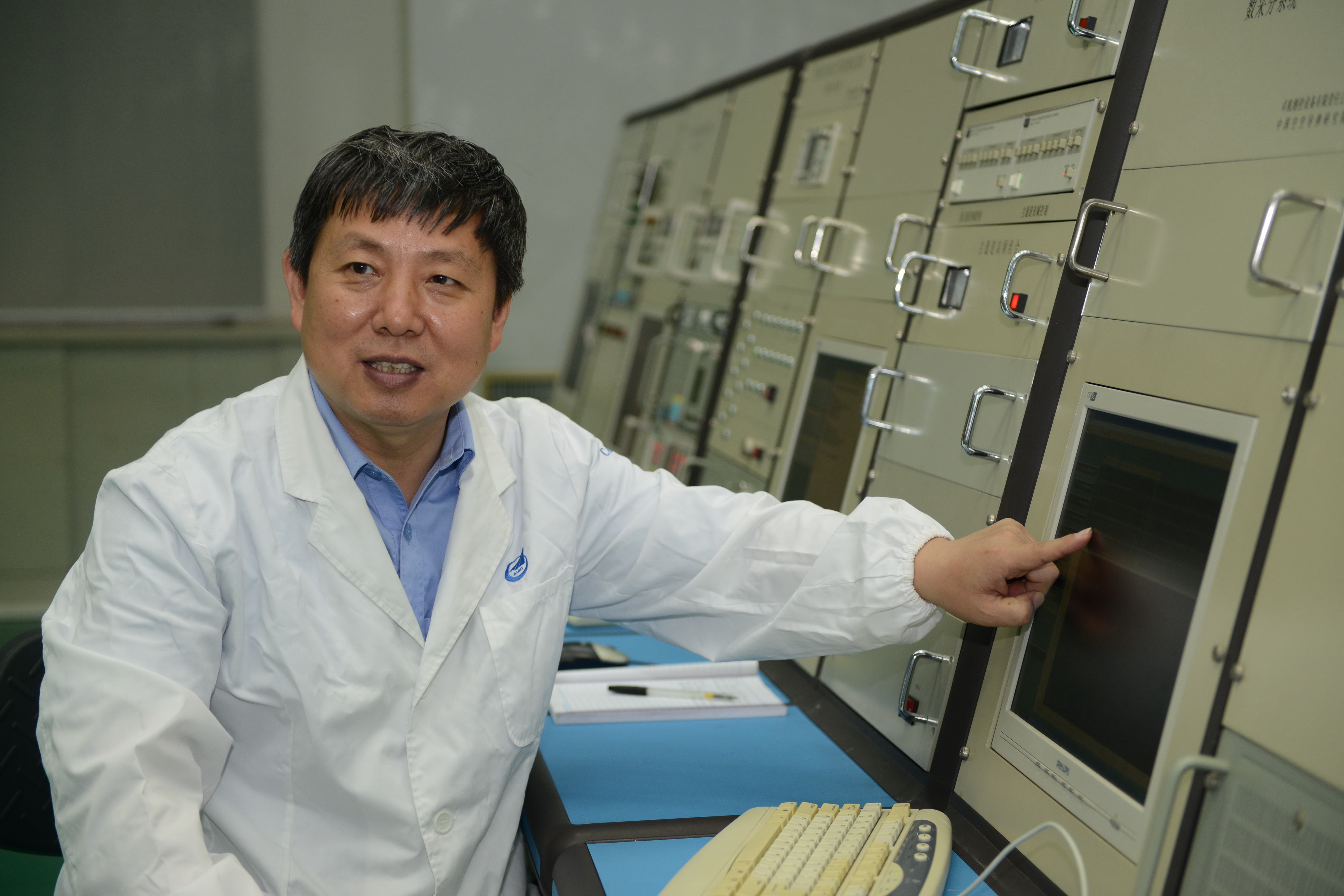 全国人大代表樊会涛:铸霹雳神剑,固蓝天长城 全国人大代表樊会涛:铸霹雳神剑,固蓝天长城