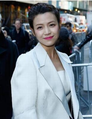 郑爽的驼背好严重,杨幂陈妍希陈乔恩,她们是脸