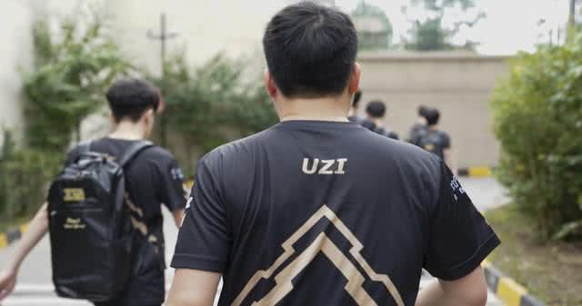RNG大战在即,Uzi韩服战绩一片惨淡,唯独这个隐