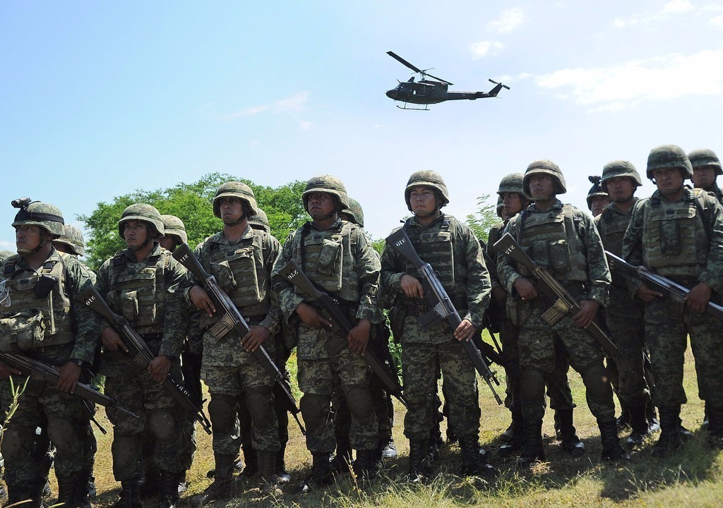 墨西哥一架警用直升机遭黑帮击落 机上4人遇难