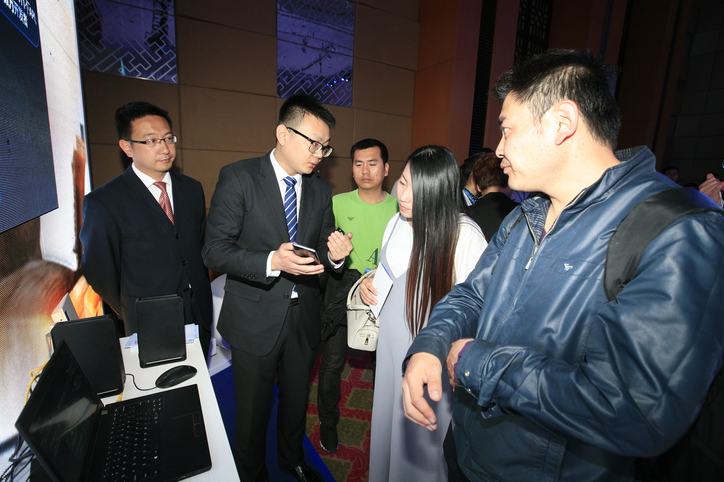 内蒙古移动推出十二项提速降费举措 内蒙古移动推出十二项提速降费举措